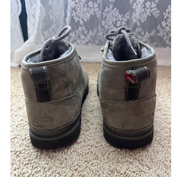 Men UGG Neumel‎ Chuckka Boots Suede Sheepskin Size 12 - Picture 5 of 9